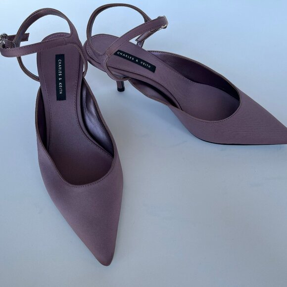 Charles & Keith Purple Pointed Ankle-Strap Kitten Heels - New - Picture 3 of 4